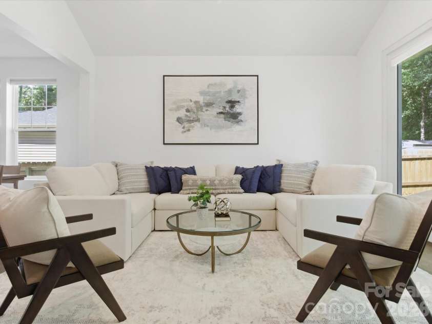 129 Gardner Avenue, Charlotte, NC 28208.  MLS# CAR4390270, YatesRealty ID 43548. 