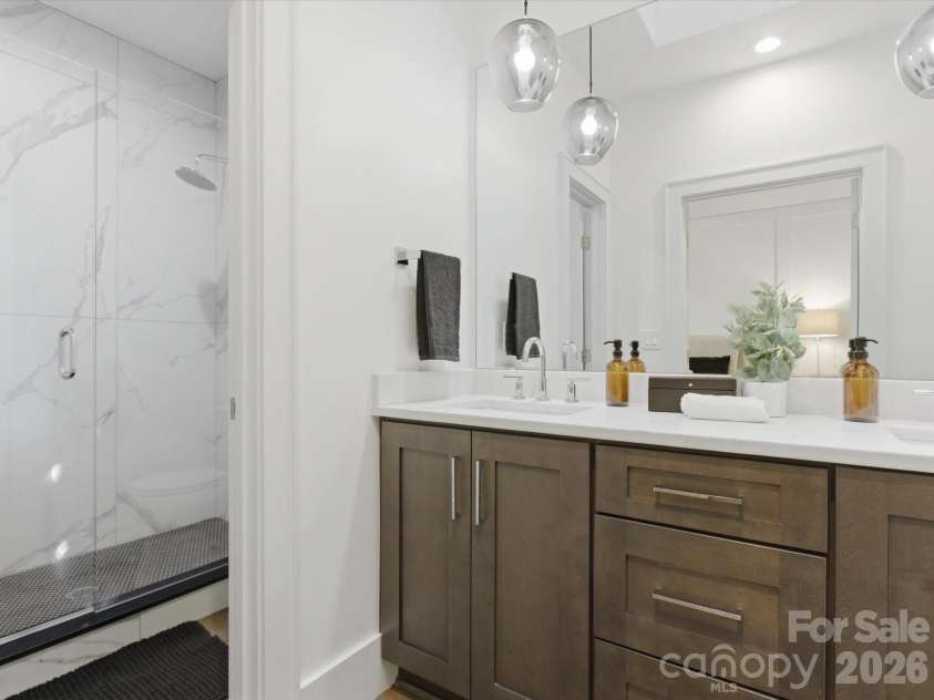 129 Gardner Avenue, Charlotte, NC 28208.  MLS# CAR4390270, YatesRealty ID 43548. 