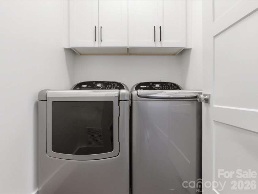 129 Gardner Avenue, Charlotte, NC 28208.  MLS# CAR4390270, YatesRealty ID 43548. 