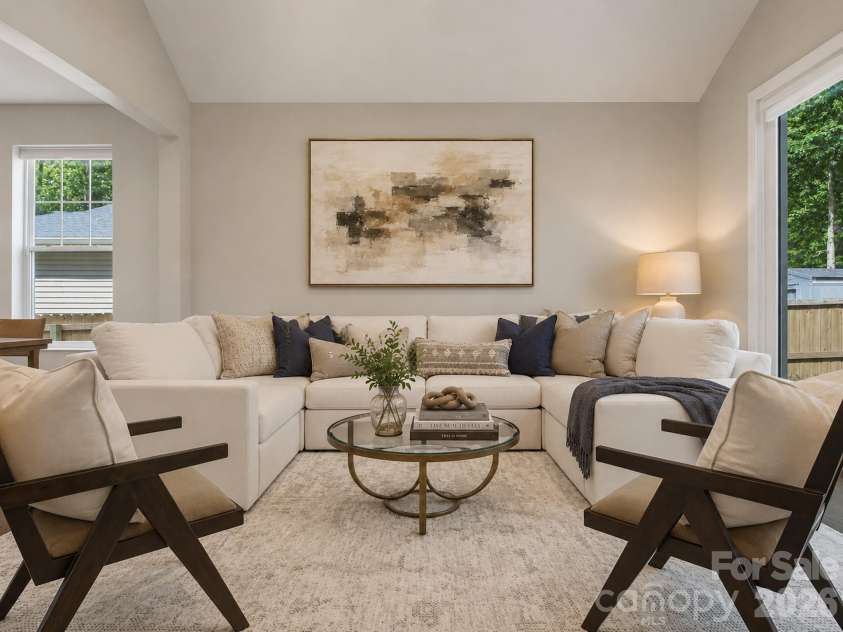 129 Gardner Avenue, Charlotte, NC 28208.  MLS# CAR4421859, YatesRealty ID 43548. 