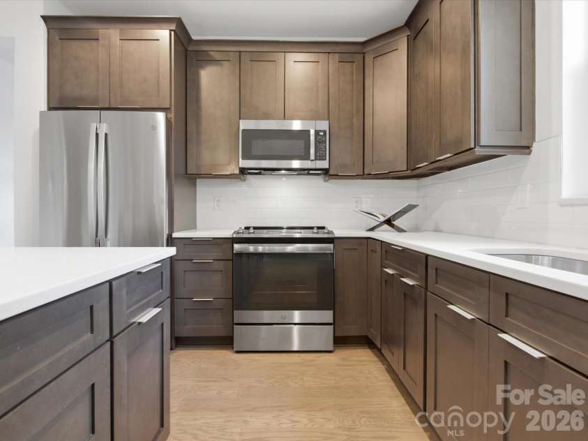 129 Gardner Avenue, Charlotte, NC 28208.  MLS# CAR4421859, YatesRealty ID 43548. 