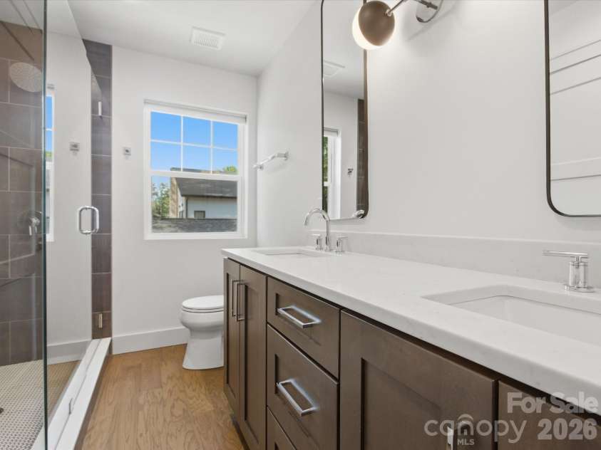 129 Gardner Avenue, Charlotte, NC 28208.  MLS# CAR4421859, YatesRealty ID 43548. 