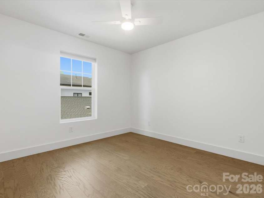 129 Gardner Avenue, Charlotte, NC 28208.  MLS# CAR4421859, YatesRealty ID 43548. 