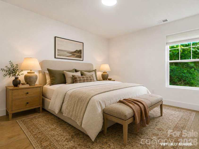 129 Gardner Avenue, Charlotte, NC 28208.  MLS# CAR4421859, YatesRealty ID 43548. 