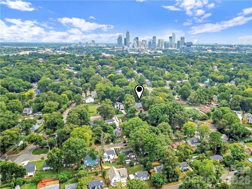 129 Gardner Avenue, Charlotte, NC 28208.  MLS# CAR4421859, YatesRealty ID 43548. 