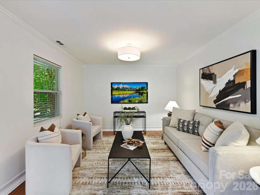 2028 Hamorton Place, Charlotte, NC 28205.  MLS# CAR4411958, YatesRealty ID 43549. 
