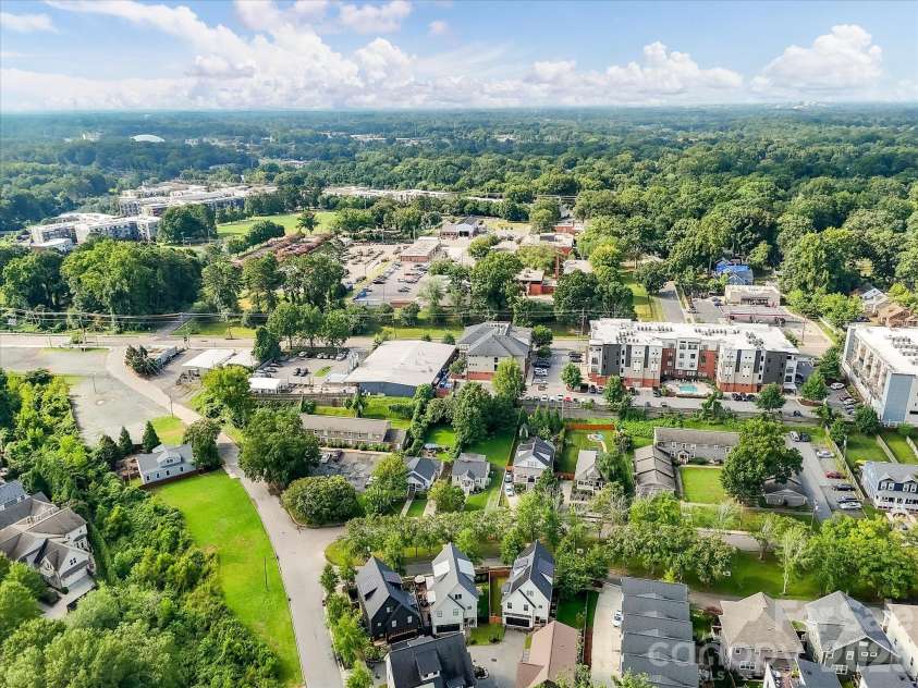 2028 Hamorton Place, Charlotte, NC 28205.  MLS# CAR4411958, YatesRealty ID 43549. 