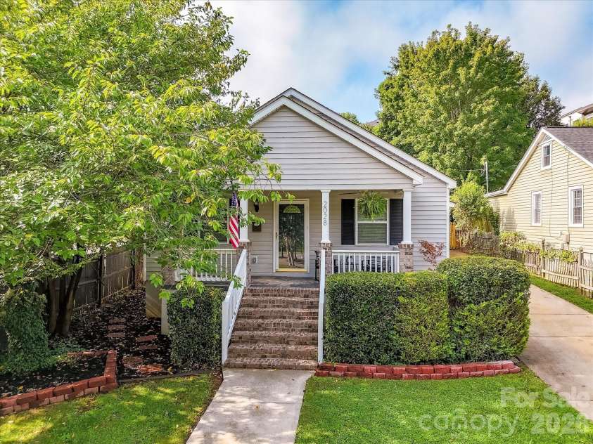 2028 Hamorton Place, Charlotte, NC 28205.  MLS# CAR4411958, YatesRealty ID 43549. 