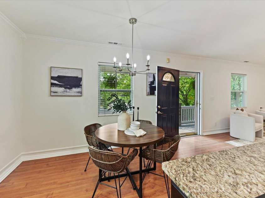 2028 Hamorton Place, Charlotte, NC 28205.  MLS# CAR4411958, YatesRealty ID 43549. Dining area with great natural light