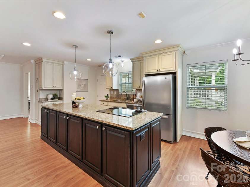 2028 Hamorton Place, Charlotte, NC 28205.  MLS# CAR4411958, YatesRealty ID 43549. Kitchen with great storage and 10' island