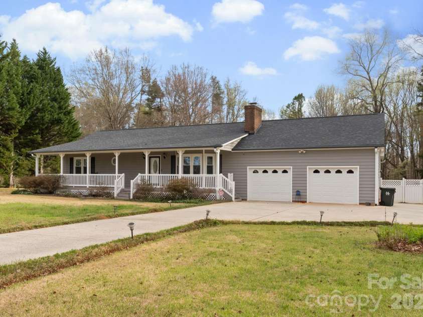 7608 Babe Stillwell Farm Road, Huntersville, NC 28078.  MLS# CAR4352954, YatesRealty ID 4355. 
