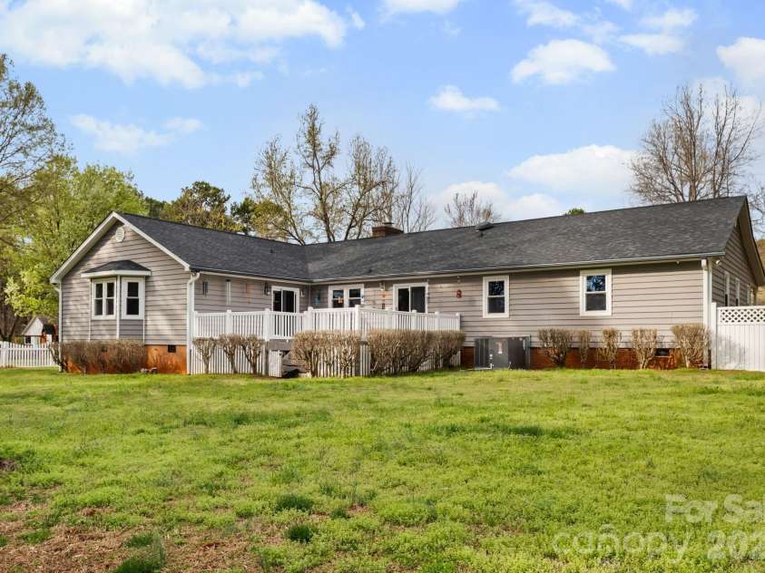 7608 Babe Stillwell Farm Road, Huntersville, NC 28078.  MLS# CAR4352954, YatesRealty ID 4355. 