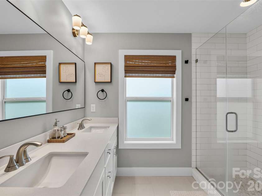 9 Hilldale Road, Asheville, NC 28803.  MLS# CAR4408240, YatesRealty ID 43550. Master bath