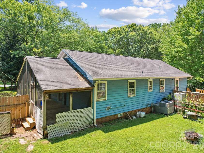 10219 Mountain Apple Drive, Mint Hill, NC 28227.  MLS# CAR4399797, YatesRealty ID 43551. 
