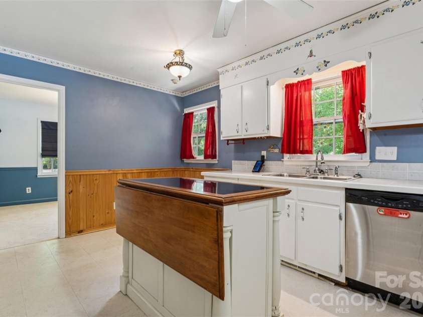 10219 Mountain Apple Drive, Mint Hill, NC 28227.  MLS# CAR4399797, YatesRealty ID 43551. 