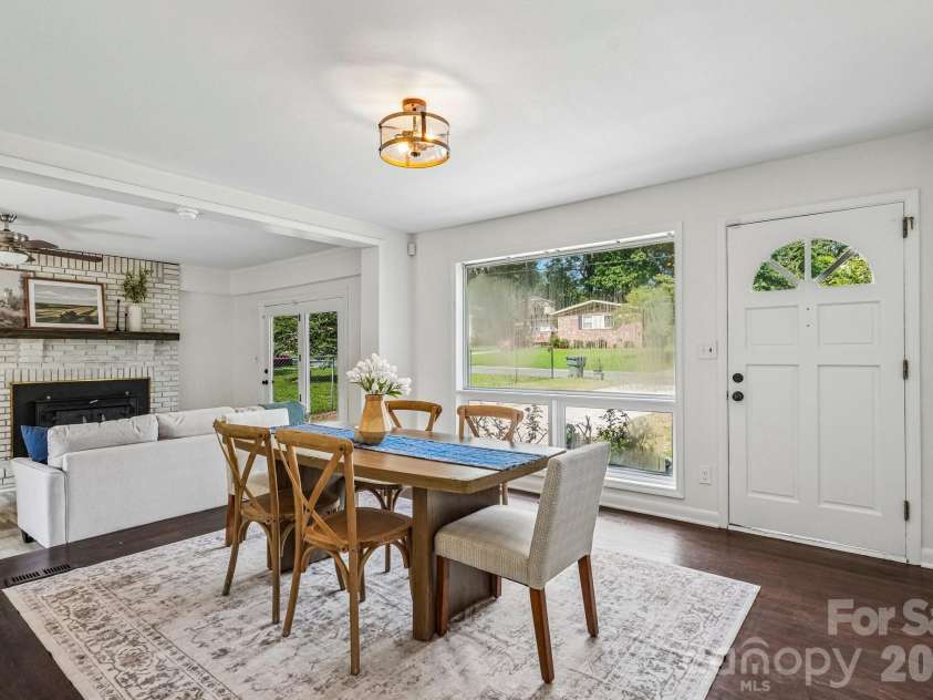 1443 Lynhurst Drive, Gastonia, NC 28054.  MLS# CAR4412821, YatesRealty ID 43552. 