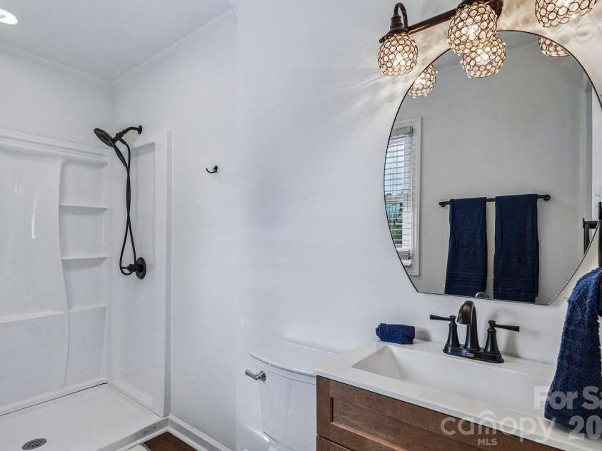 1443 Lynhurst Drive, Gastonia, NC 28054.  MLS# CAR4412821, YatesRealty ID 43552. 