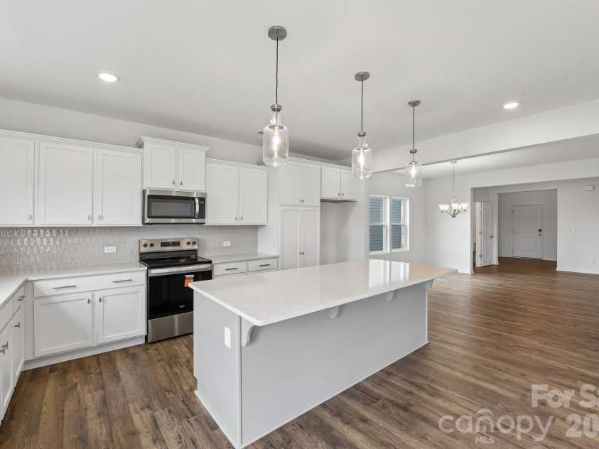 118 Borders Street, Statesville, NC 28677.  MLS# CAR4412718, YatesRealty ID 43554. 