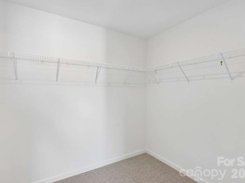 118 Borders Street, Statesville, NC 28677.  MLS# CAR4412718, YatesRealty ID 43554. 