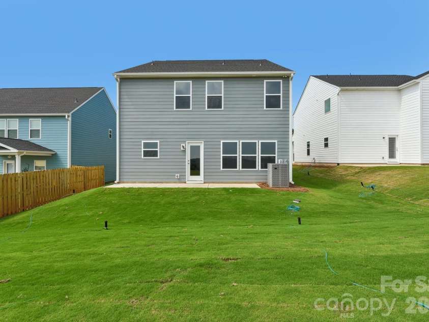118 Borders Street, Statesville, NC 28677.  MLS# CAR4412718, YatesRealty ID 43554. 