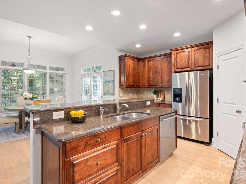 868 Savile Lane, Fort Mill, SC 29715.  MLS# CAR4409801, YatesRealty ID 43556. 