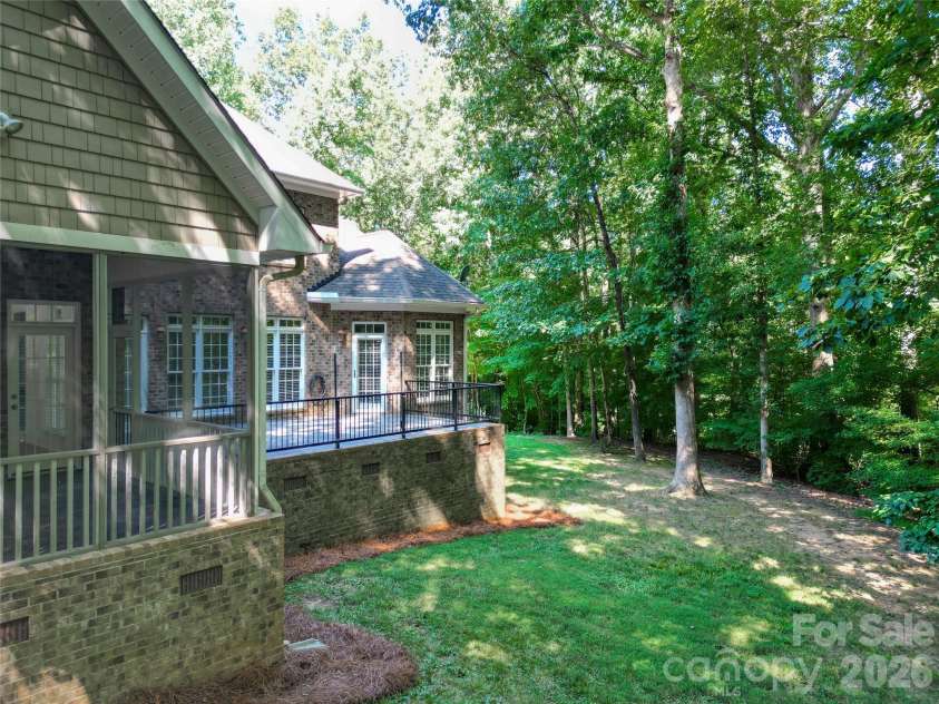 868 Savile Lane, Fort Mill, SC 29715.  MLS# CAR4409801, YatesRealty ID 43556. Private back yard