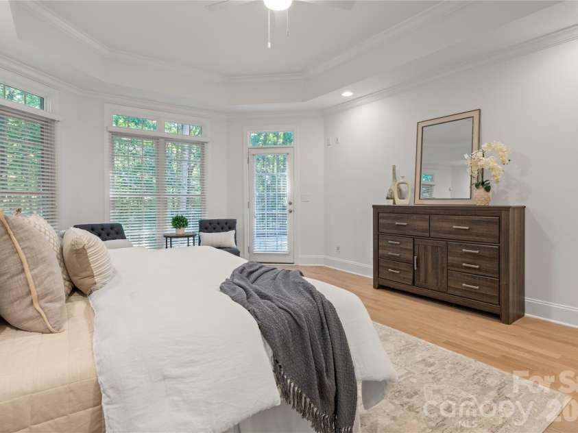 868 Savile Lane, Fort Mill, SC 29715.  MLS# CAR4409801, YatesRealty ID 43556. Tray ceiling
