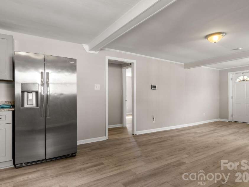 931 Reliance Street, Charlotte, NC 28208.  MLS# CAR4412945, YatesRealty ID 43557. 