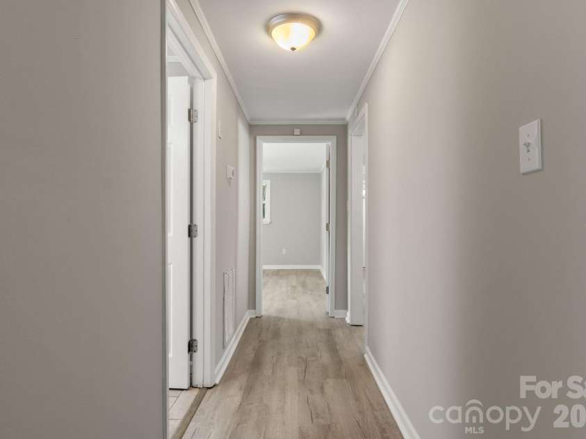 931 Reliance Street, Charlotte, NC 28208.  MLS# CAR4412945, YatesRealty ID 43557. 