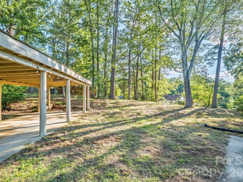 1659 maple Avenue, Albemarle, NC 28001.  MLS# CAR4409769, YatesRealty ID 43559. 