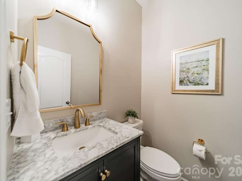 814 Braddock Way, Fort Mill, SC 29715.  MLS# CAR4343315, YatesRealty ID 4356. 