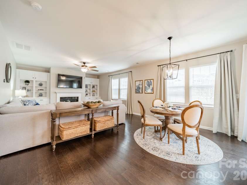 814 Braddock Way, Fort Mill, SC 29715.  MLS# CAR4343315, YatesRealty ID 4356. 