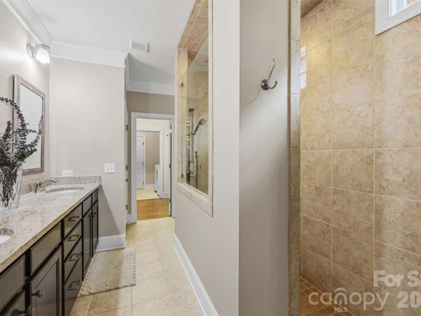 1325 Winged Foot Drive, Denver, NC 28037.  MLS# CAR4407812, YatesRealty ID 43560. 