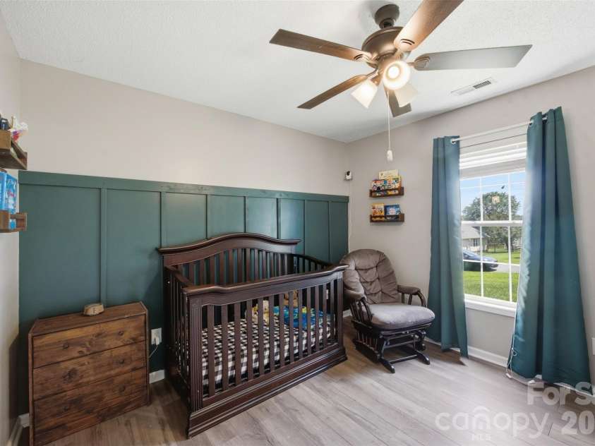 233 Summey Barker Drive, Dallas, NC 28034.  MLS# CAR4412447, YatesRealty ID 43562. 