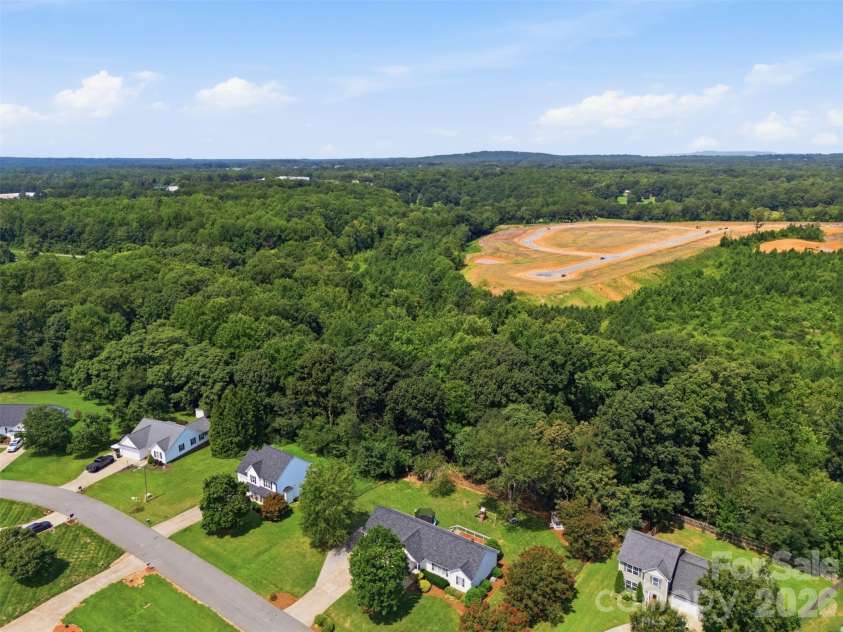 233 Summey Barker Drive, Dallas, NC 28034.  MLS# CAR4412447, YatesRealty ID 43562. 