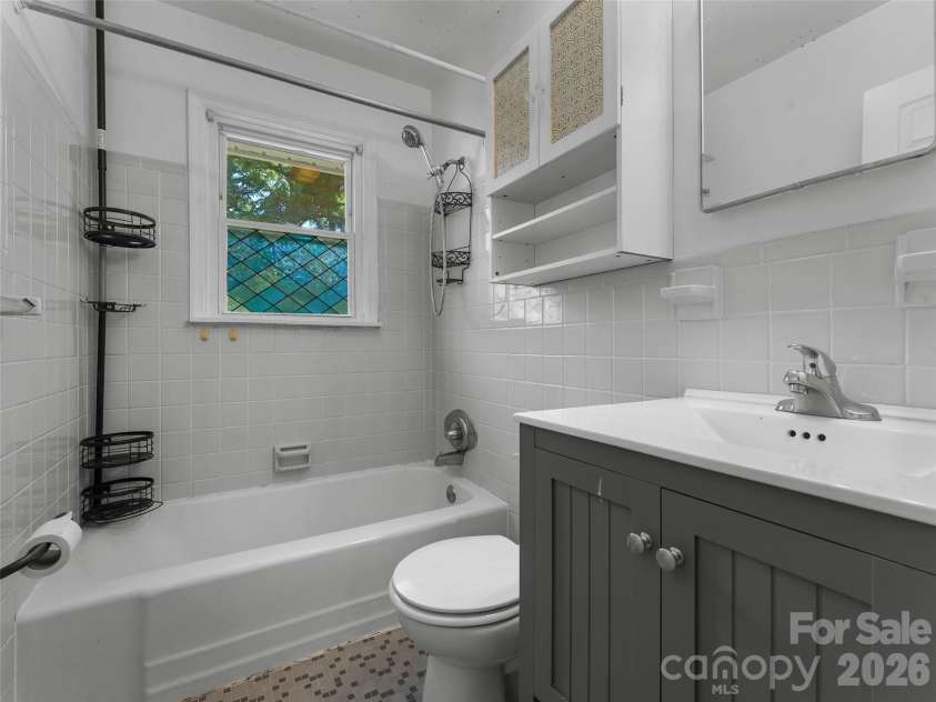 116 Candler School Road, Candler, NC 28715.  MLS# CAR4411959, YatesRealty ID 43563. Bath