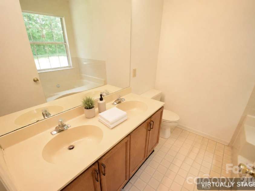 5014 Jade Court, Monroe, NC 28110.  MLS# CAR4413348, YatesRealty ID 43564. 