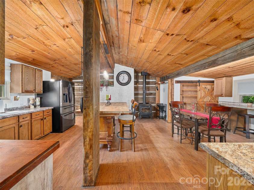 161 Moody Mountain Road, Burnsville, NC 28714.  MLS# CAR4411099, YatesRealty ID 43566. 