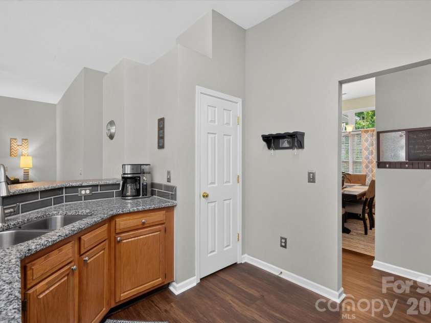 9407 Thatcher Hall Court, Charlotte, NC 28277.  MLS# CAR4412775, YatesRealty ID 43567. 