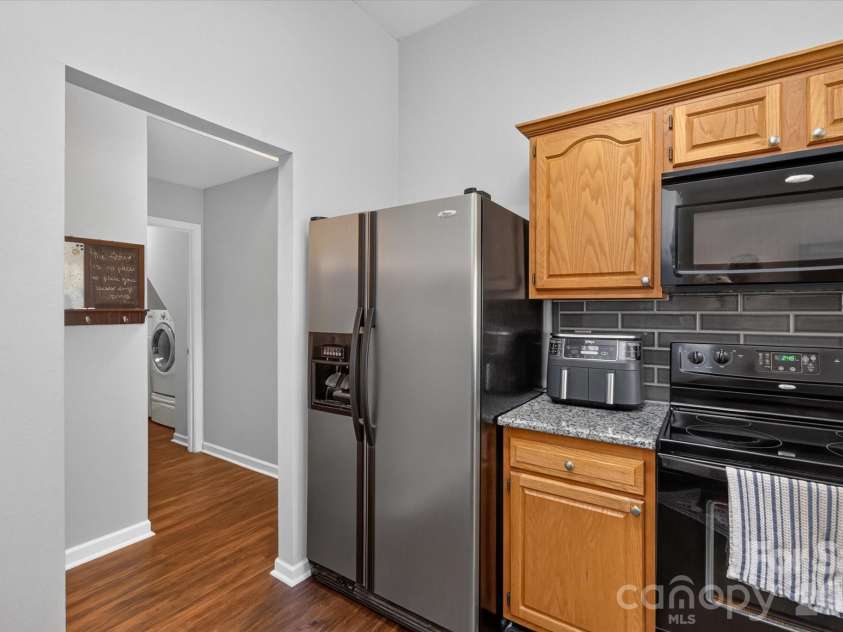 9407 Thatcher Hall Court, Charlotte, NC 28277.  MLS# CAR4412775, YatesRealty ID 43567. 