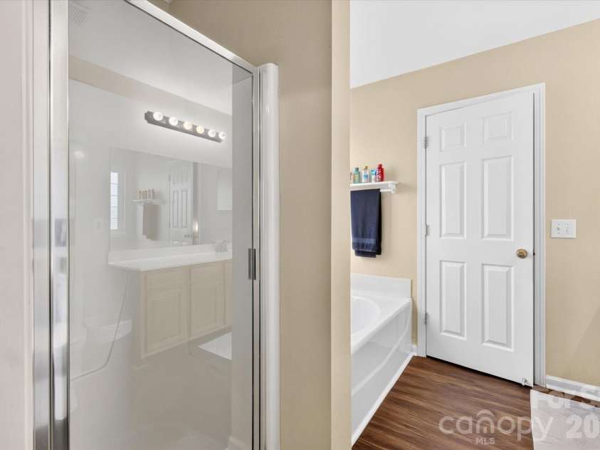 9407 Thatcher Hall Court, Charlotte, NC 28277.  MLS# CAR4412775, YatesRealty ID 43567. 