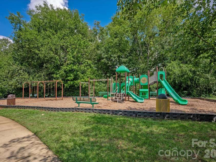 9407 Thatcher Hall Court, Charlotte, NC 28277.  MLS# CAR4412775, YatesRealty ID 43567. 