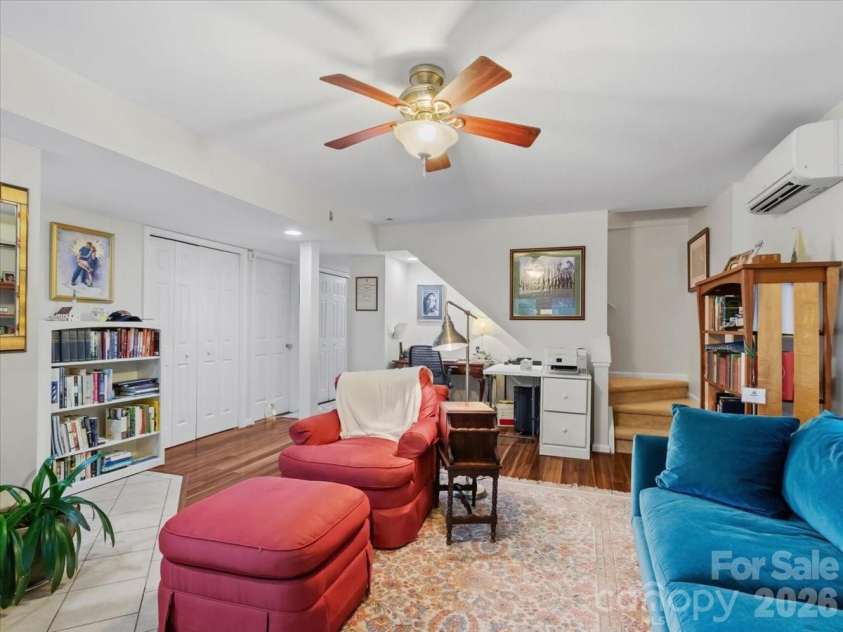 30 Kalmia Cove, Burnsville, NC 28714.  MLS# CAR4405534, YatesRealty ID 43568. 