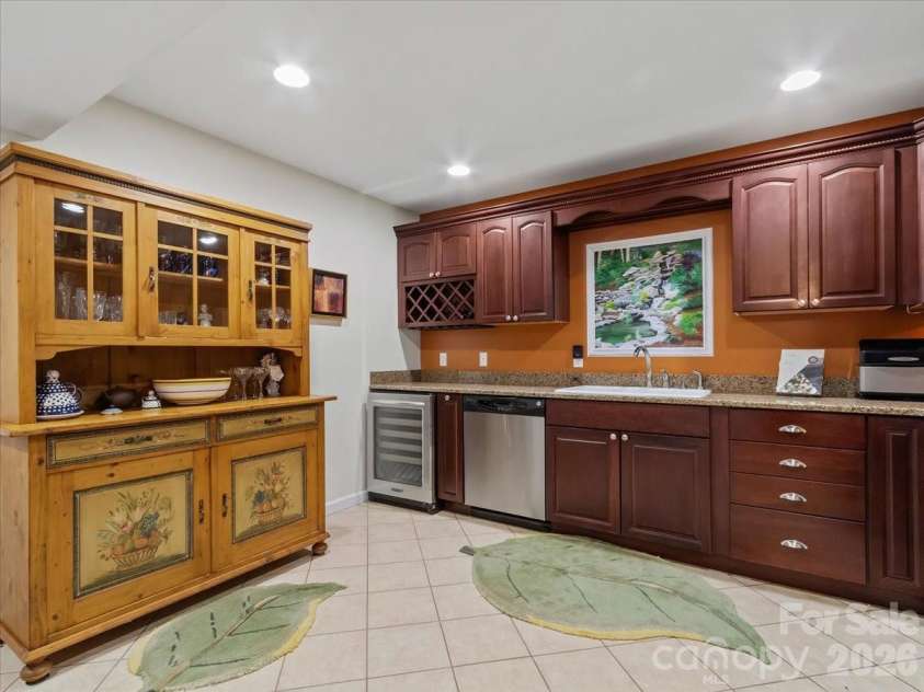 30 Kalmia Cove, Burnsville, NC 28714.  MLS# CAR4405534, YatesRealty ID 43568. 