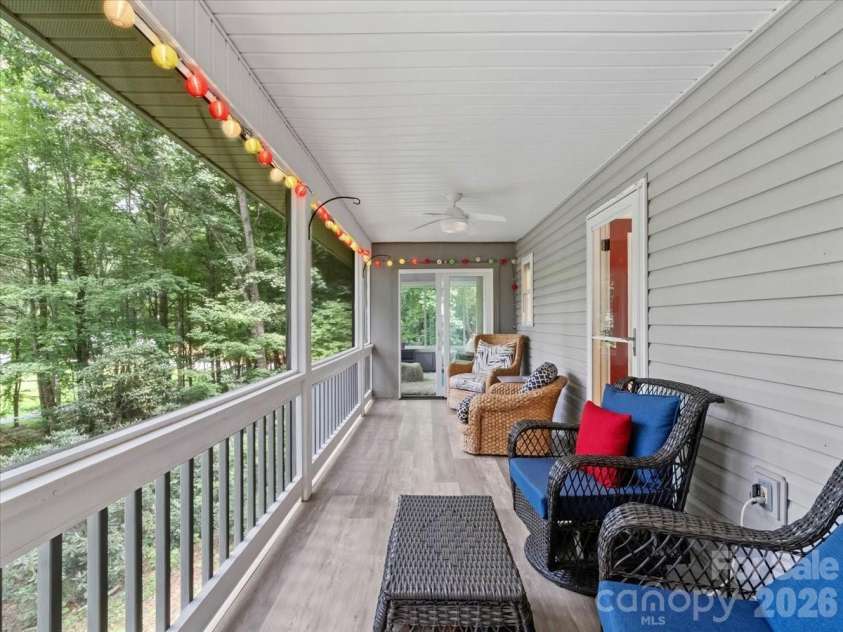 30 Kalmia Cove, Burnsville, NC 28714.  MLS# CAR4405534, YatesRealty ID 43568. 