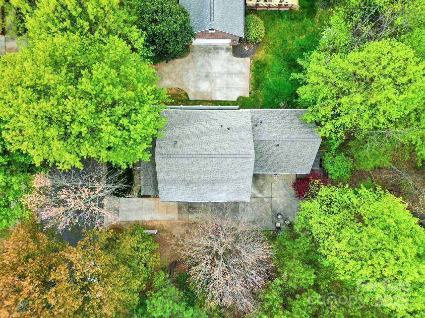 110 Sonnys Way, Fort Mill, SC 29708.  MLS# CAR4240893, YatesRealty ID 4357. 