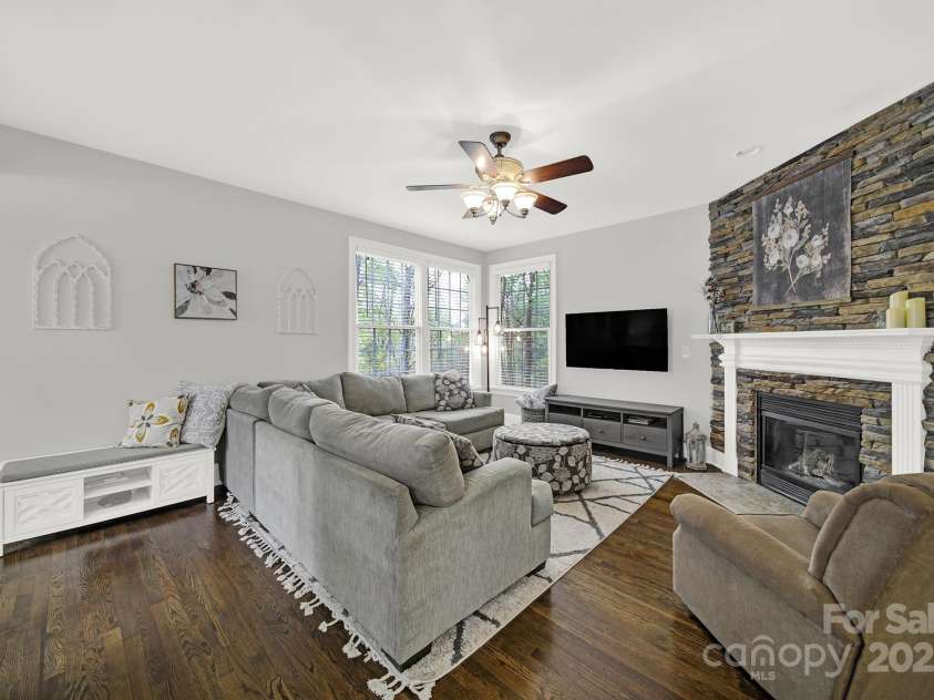 110 Sonnys Way, Fort Mill, SC 29708.  MLS# CAR4240893, YatesRealty ID 4357. 