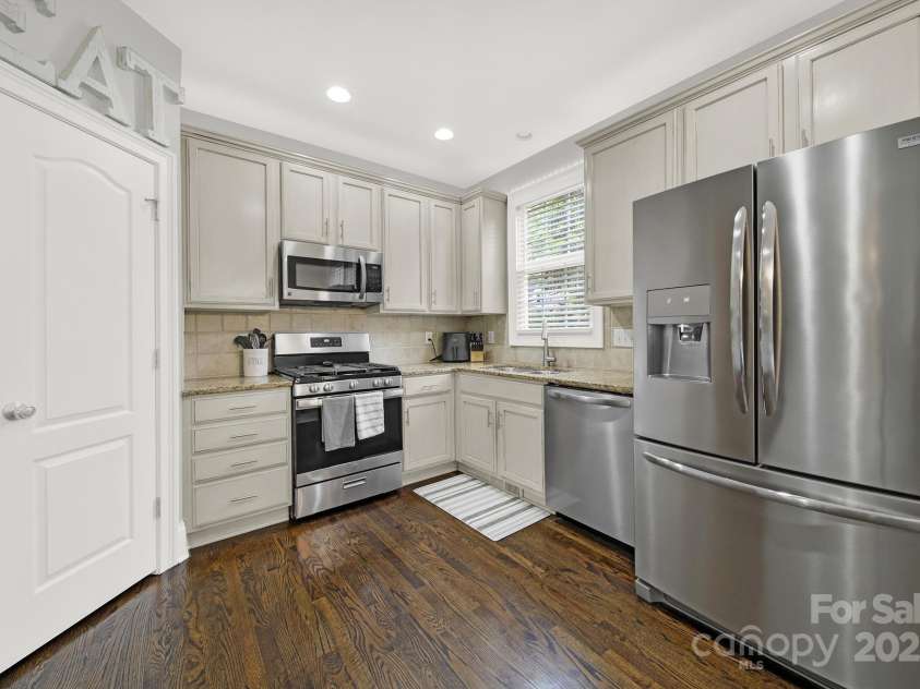 110 Sonnys Way, Fort Mill, SC 29708.  MLS# CAR4240893, YatesRealty ID 4357. 