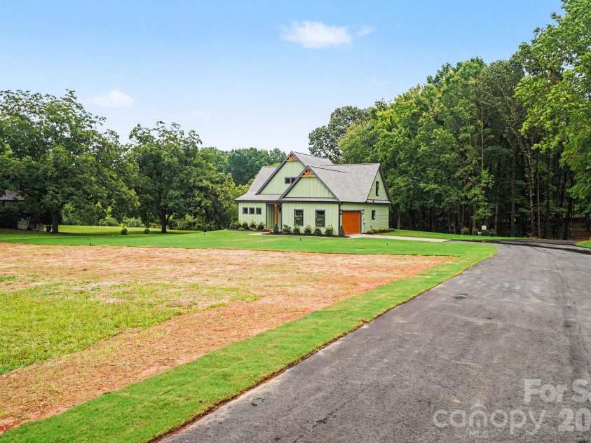 4921 Lancaster Highway, Monroe, NC 28112.  MLS# CAR4408512, YatesRealty ID 43570. 