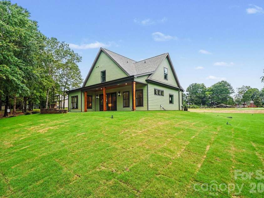 4921 Lancaster Highway, Monroe, NC 28112.  MLS# CAR4408512, YatesRealty ID 43570. 